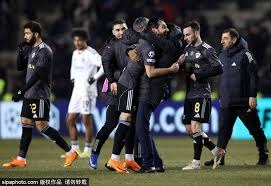 官方：瓦伦西亚签下皇社前锋萨迪克；据悉费用为300万欧+浮动